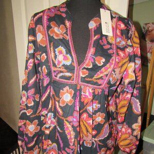 NWT - Molly Bracken Top - Medium